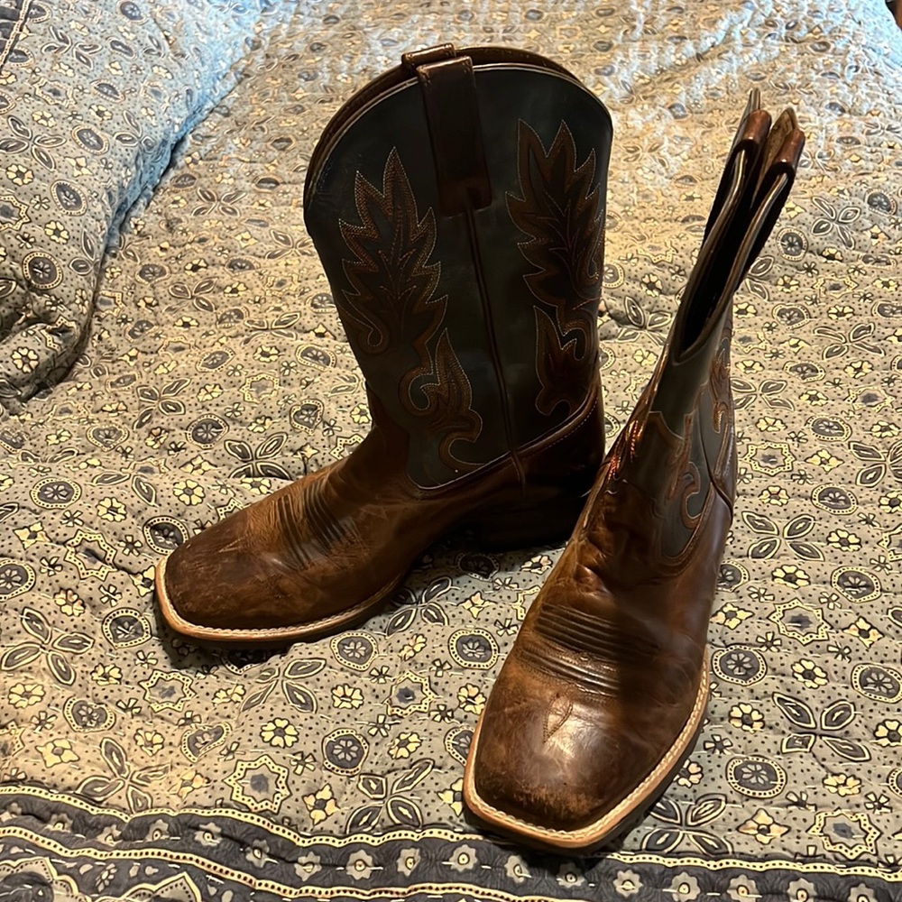 Cowboy boots.  Worn to church. Lightly used.  Like new.  Great deal.